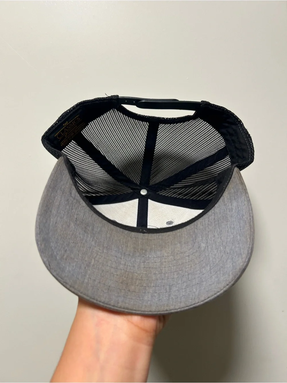 Gorpcore HAC paddle wood patch trucker hat • Gray & black mesh snapback